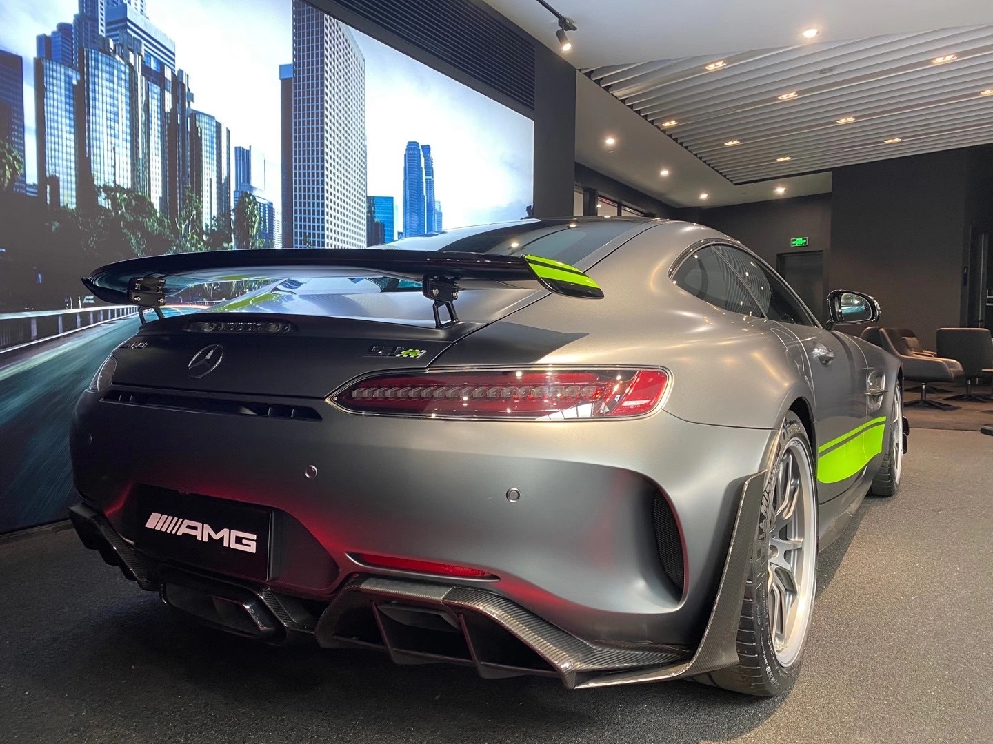 AMG GT：战意十足的配色!