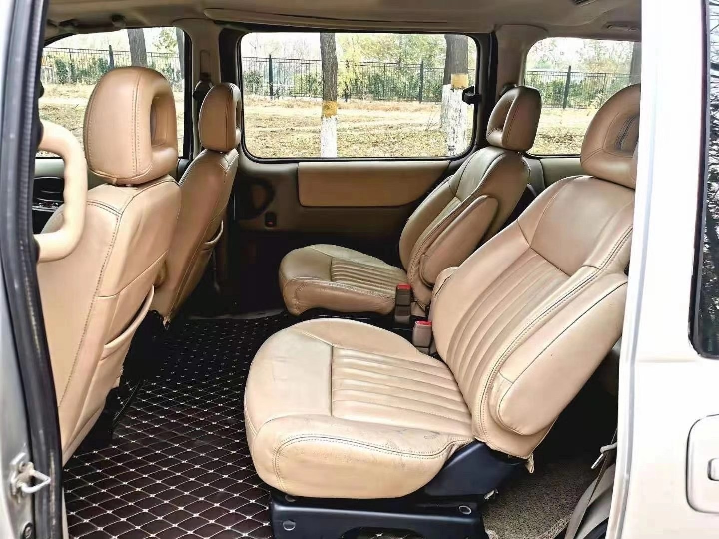 今天来看一辆美系车里的保值神车，别克GL8