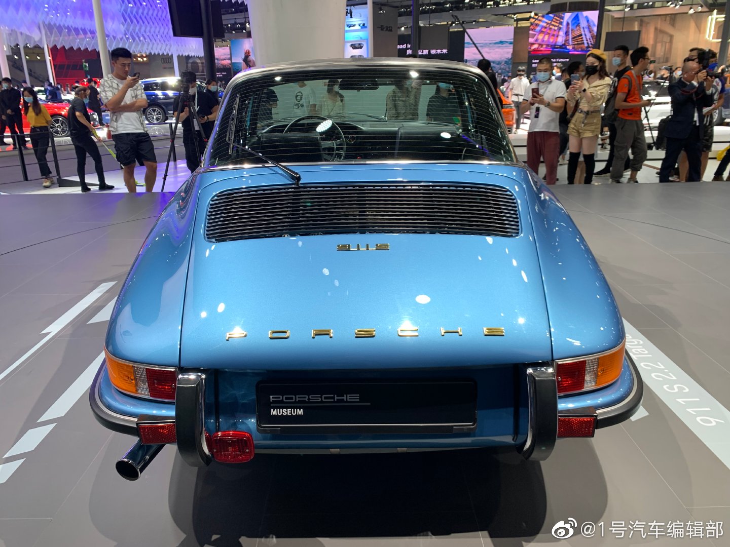好看的汽车图片：保时捷老爷车911s，太经典了