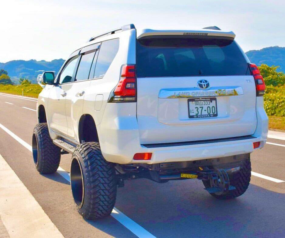 普拉多换大脚是不是依旧王者风范。