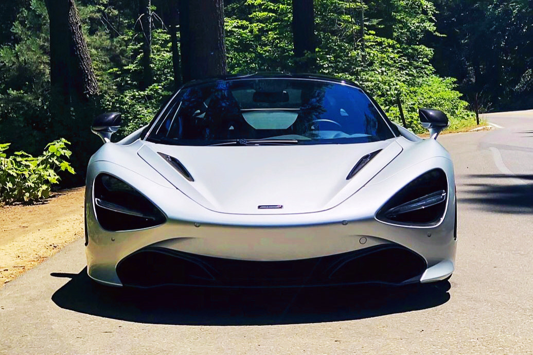 好看的汽车：McLaren 720S,大灯超级酷……