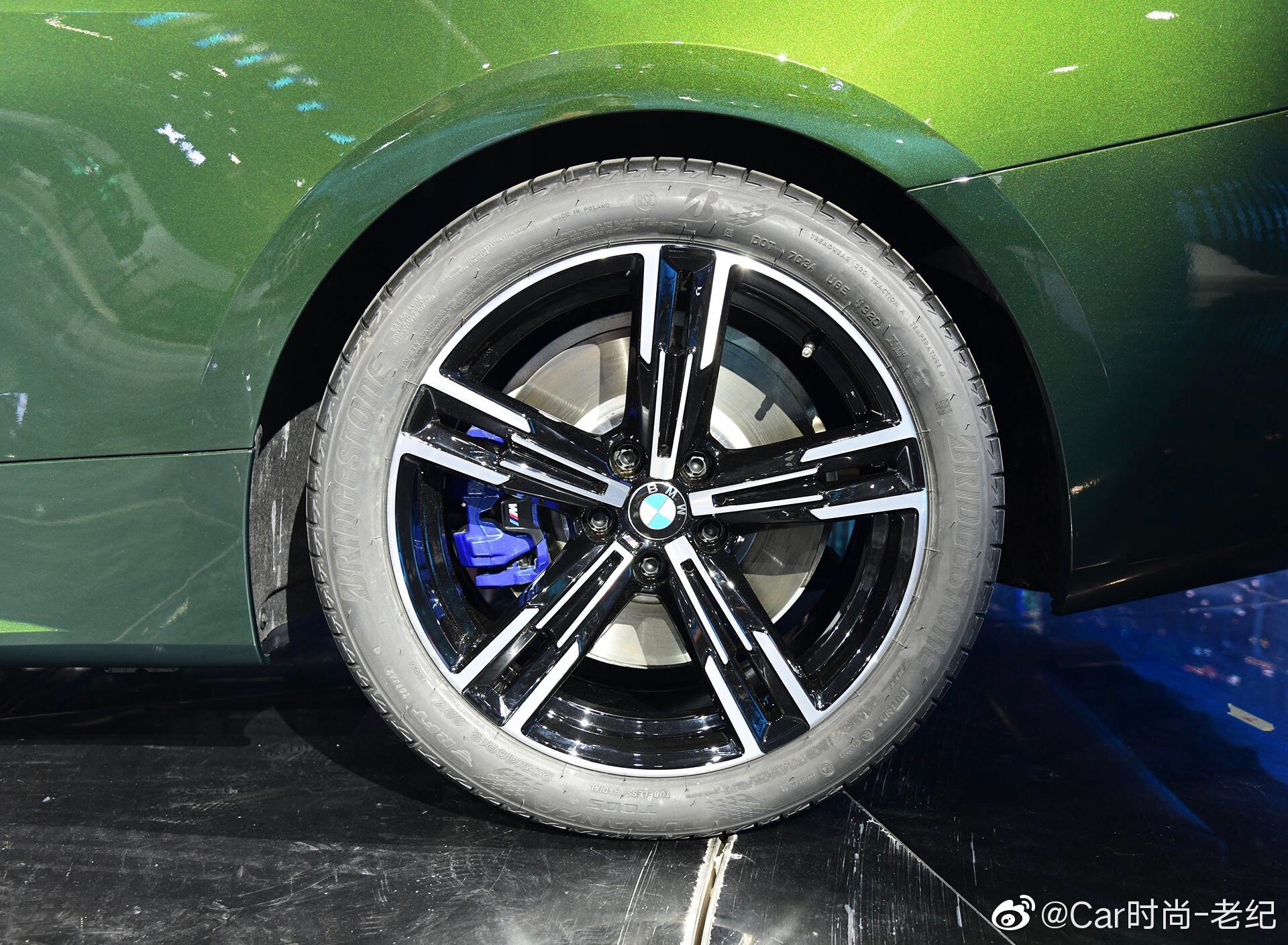 汽车美图：全新宝马4系敞篷中国首发