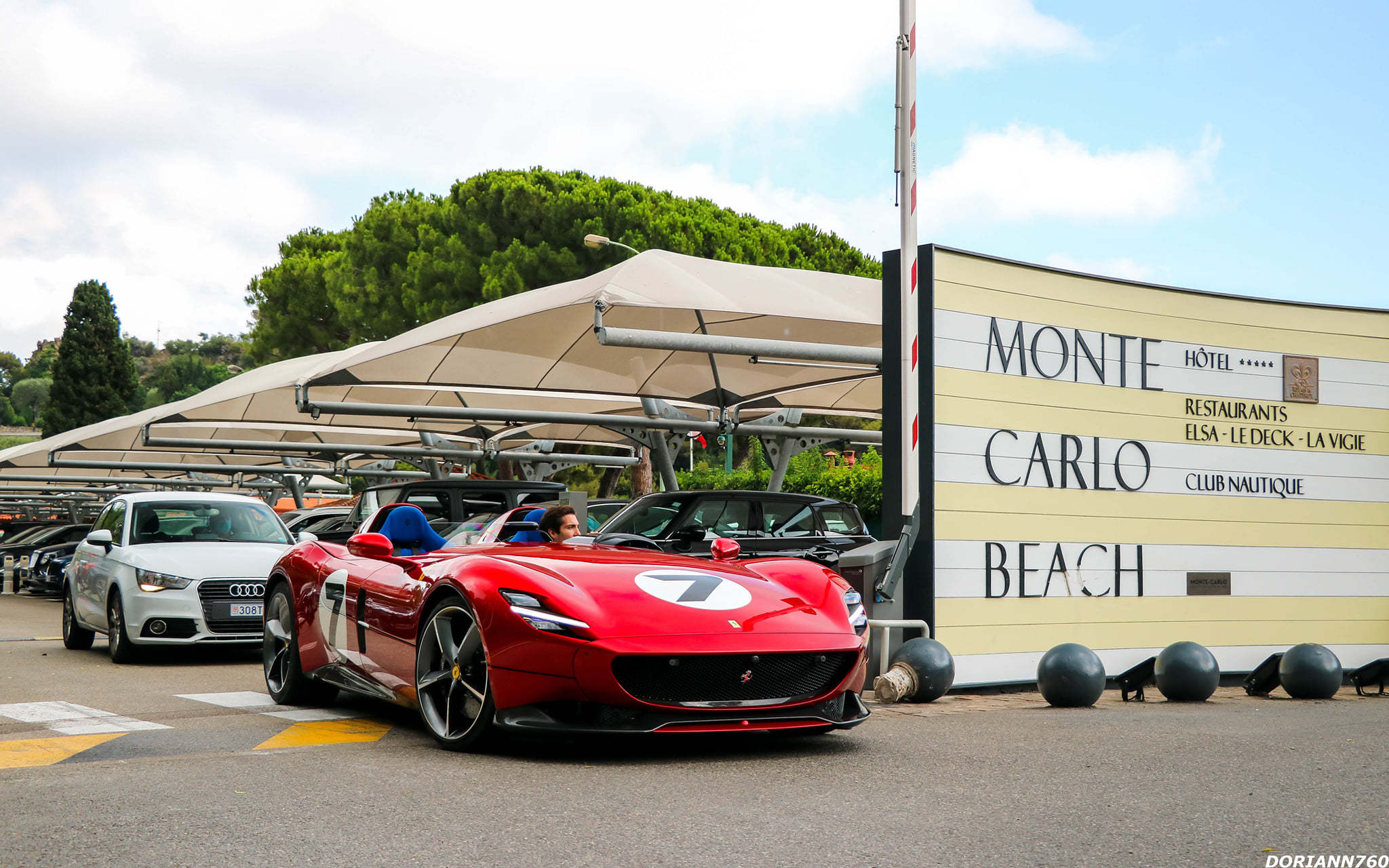 街拍 ~ Ferrari SP2 （by Dphotographymc）
