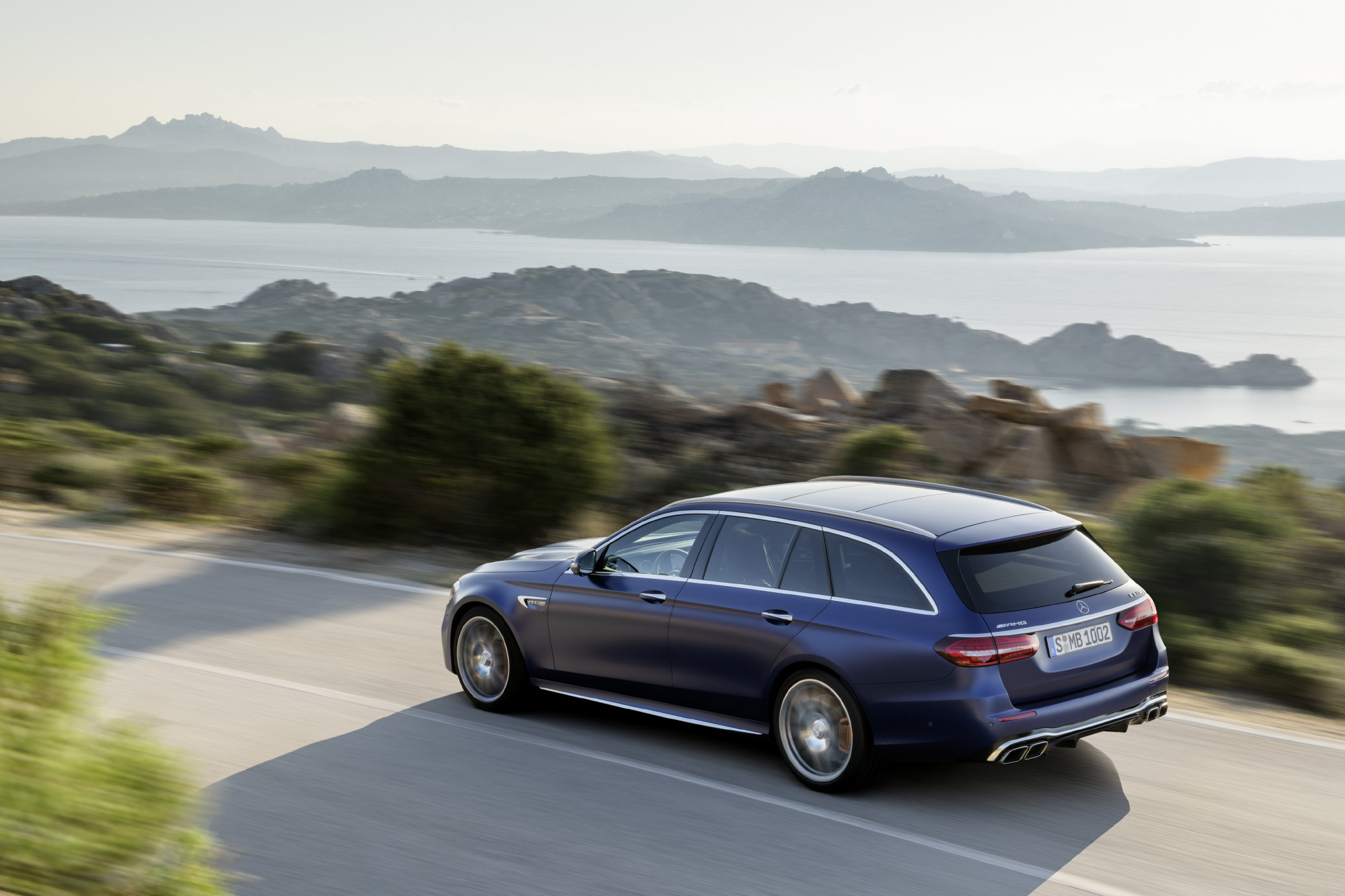 精美汽车图集奔驰e63s旅行同样可以很帅