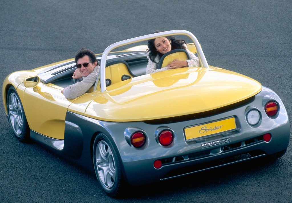 即使四分之一个世纪后，雷诺蜘蛛（Spider）仍然觉得激进。