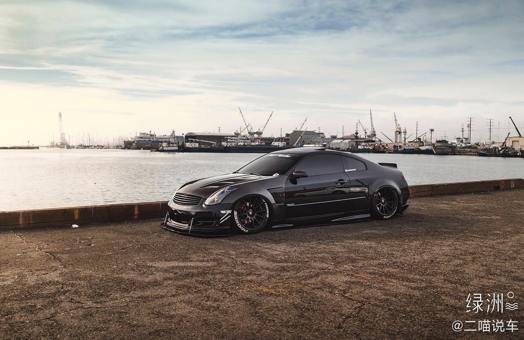 经典车的姿态大王，这是“性感尤物” 英菲尼迪G35