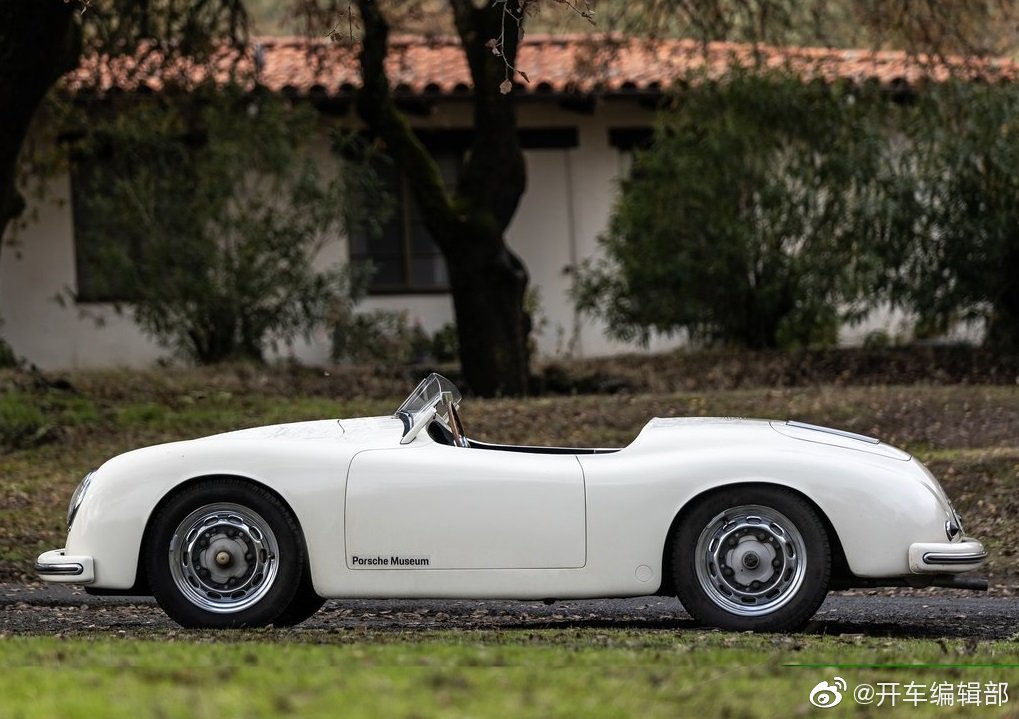 1935年的Porsche 356 America，好圆润，有点可爱~