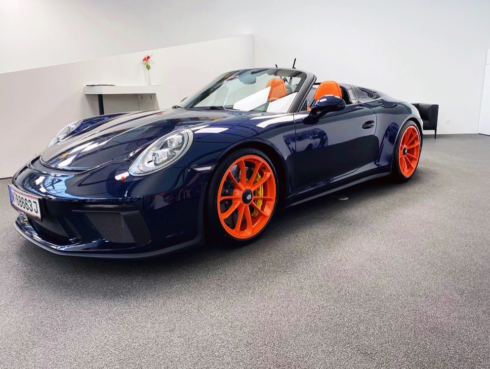 喝瓶啤酒，睡觉吧 Porsche 911 Speedster