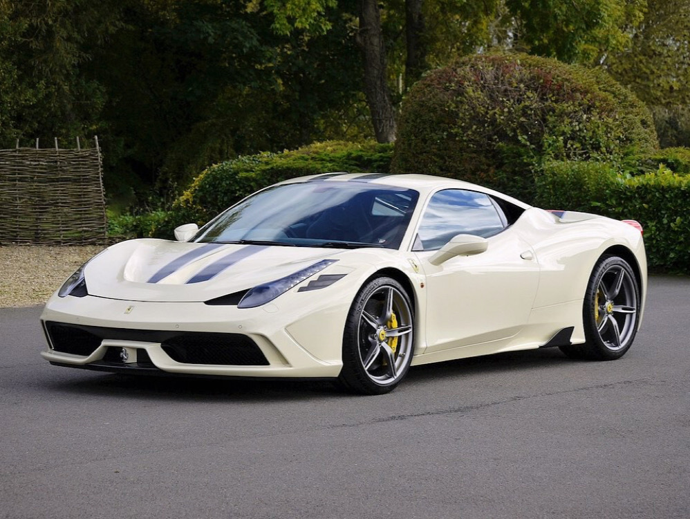 Ferrari 458 Speciale，车头设计怎么样呢？我是很喜欢……