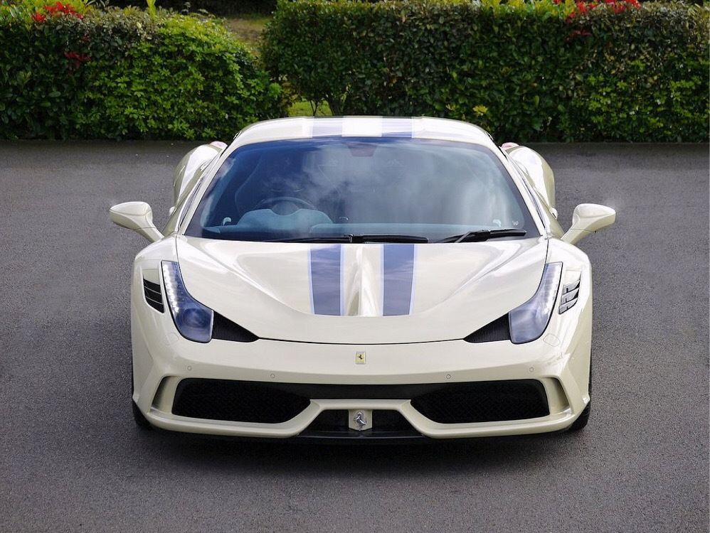 Ferrari 458 Speciale，车头设计怎么样呢？我是很喜欢……