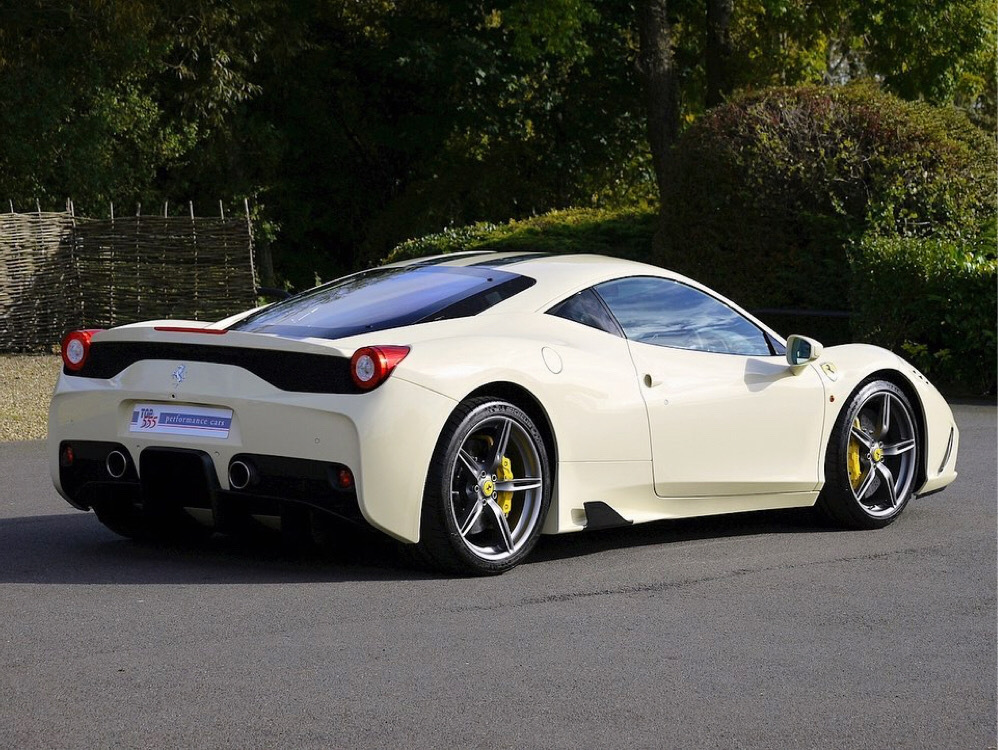 Ferrari 458 Speciale，车头设计怎么样呢？我是很喜欢……