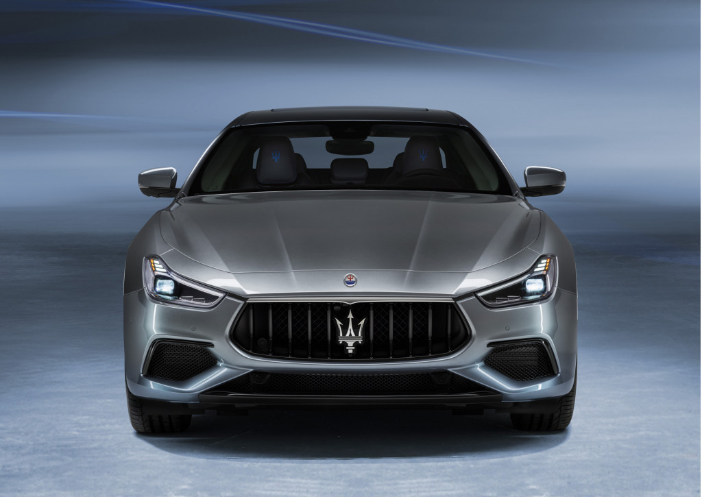 2021款玛莎拉蒂ghibli hybrid混合动力豪华轿车亮相.