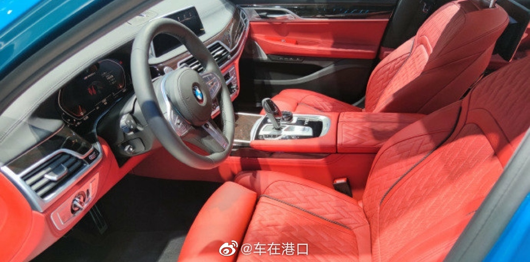 每天一组汽车美图：宝马M760 这配色也太好看了