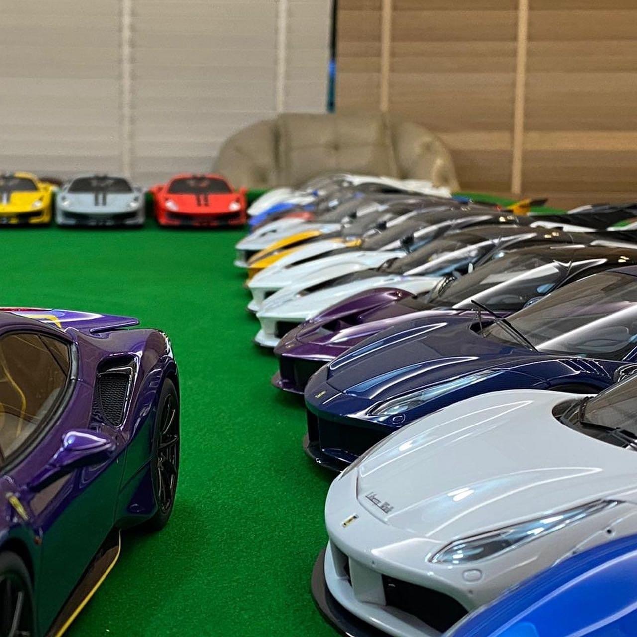 汽车美图：1/18法拉利大规模聚会