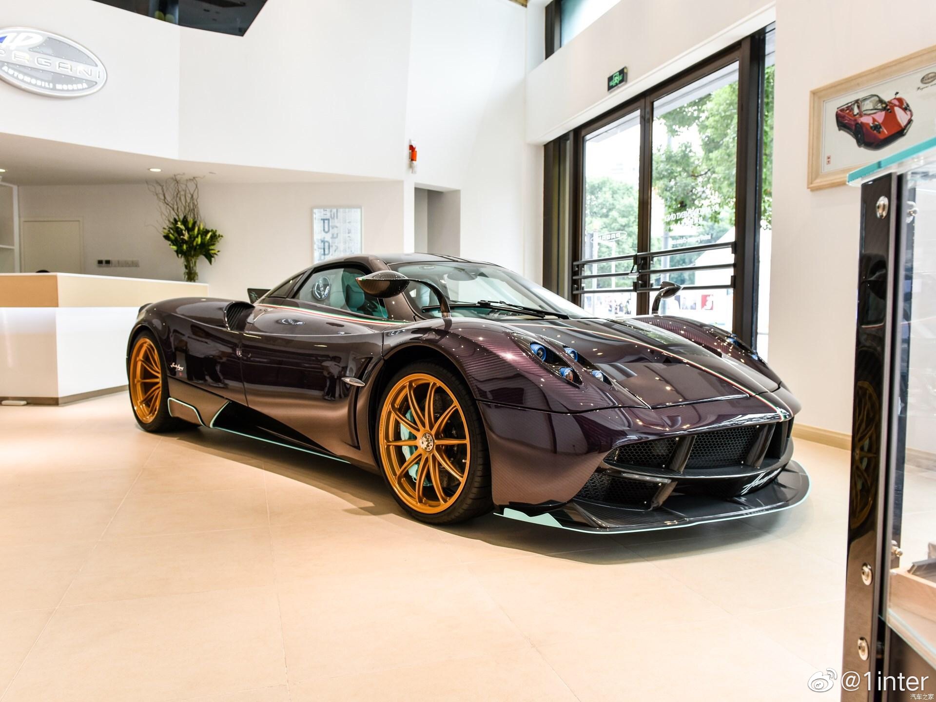 汽车美图大赏：每个部件堪称艺术品 Huayra