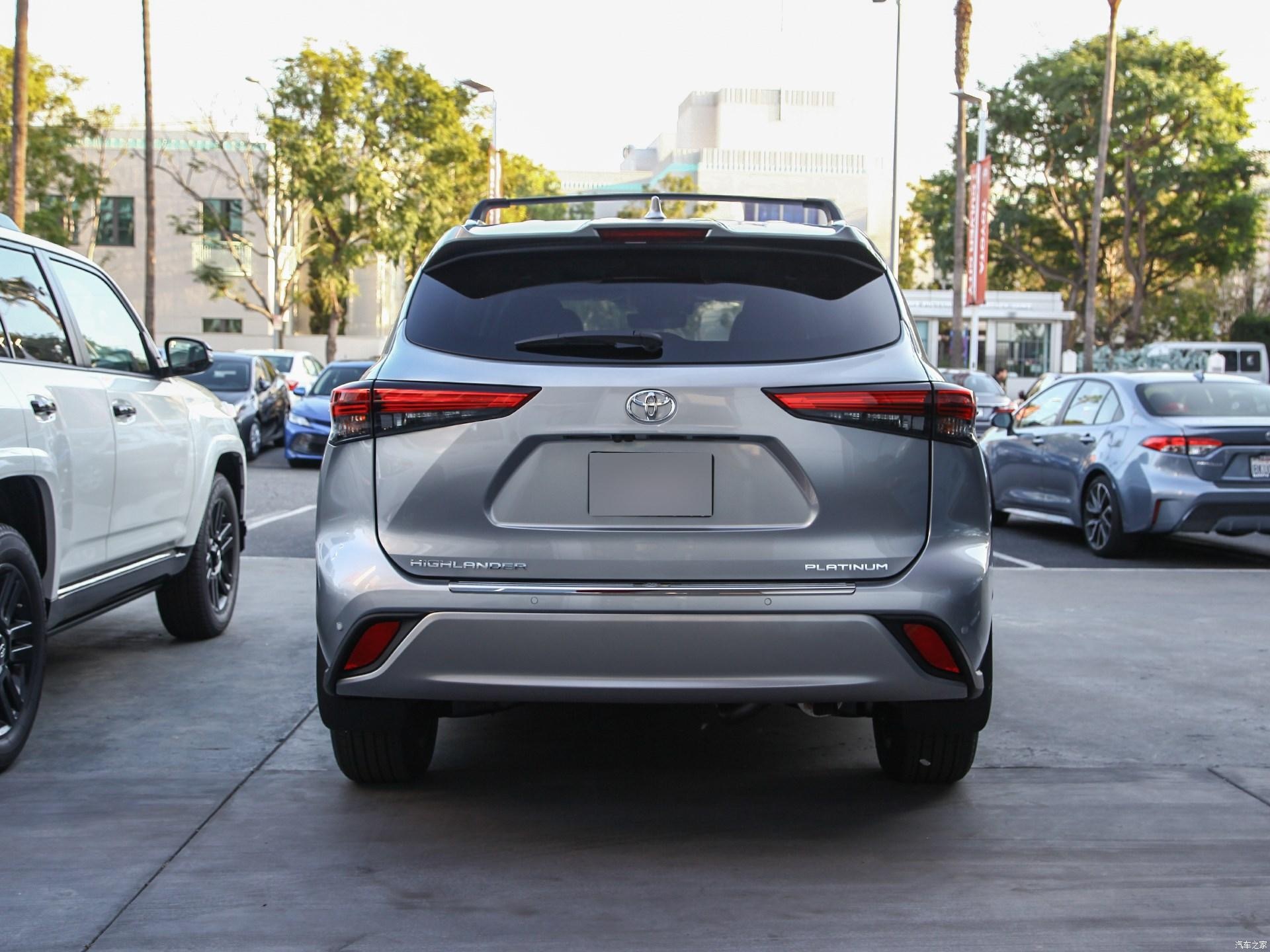 全新的丰田汉兰达真心好看，可惜还没有引进。