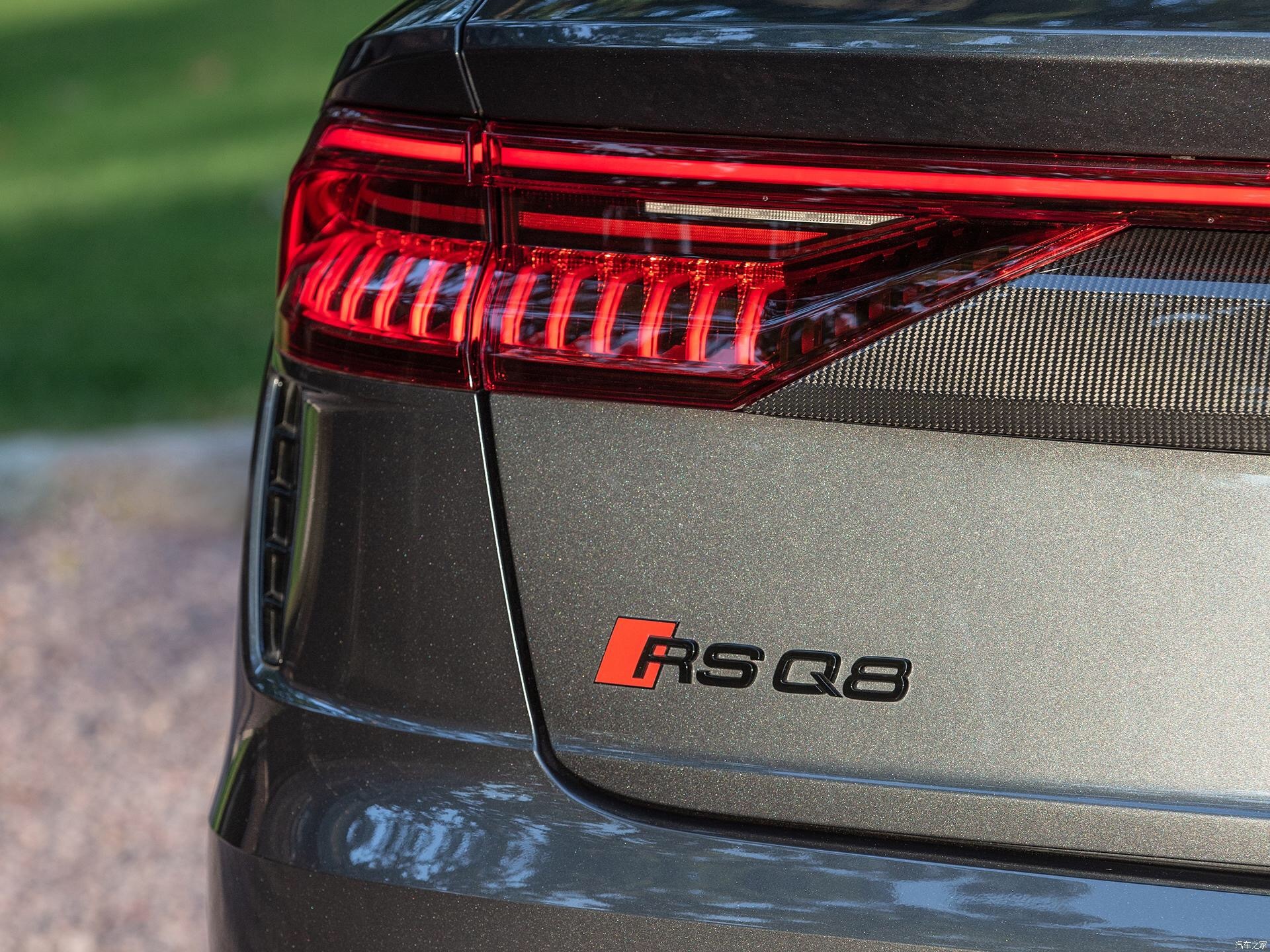 奥迪RSQ8，话说喜欢这种性能SUV的小伙伴多吗