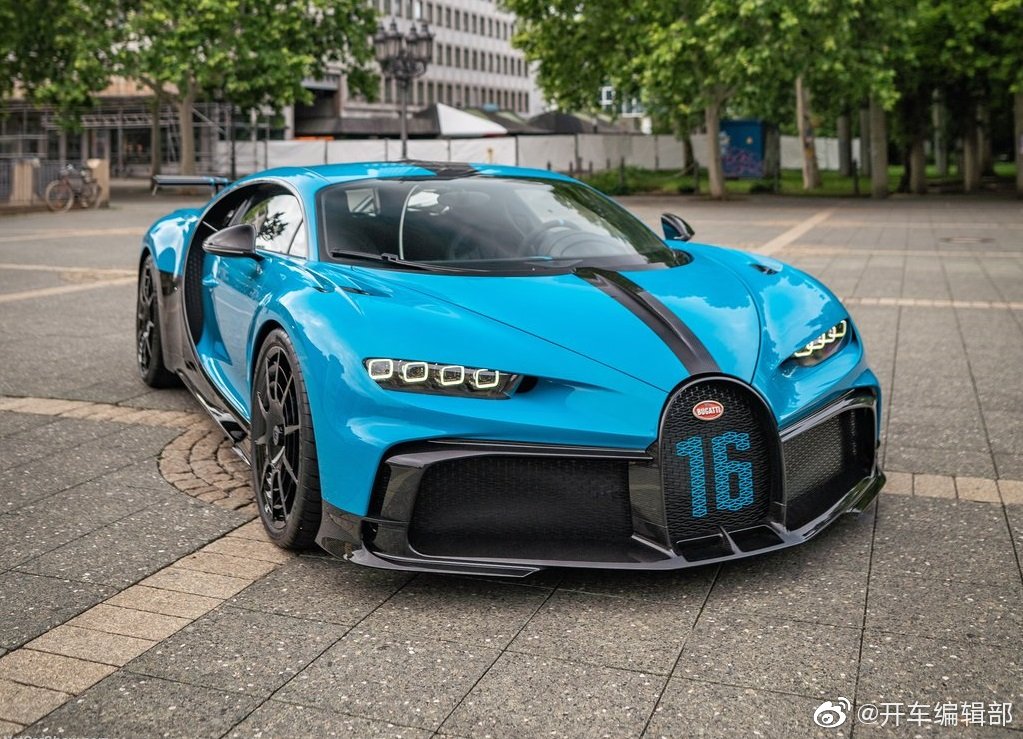 Bugatti Chiron Pur Sport给你极致的赛车体验！
