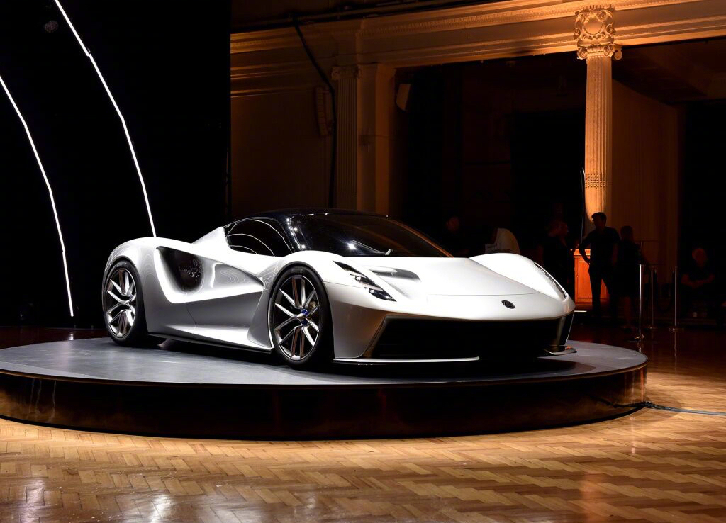 拥有2000马力的怪兽路特斯Evija