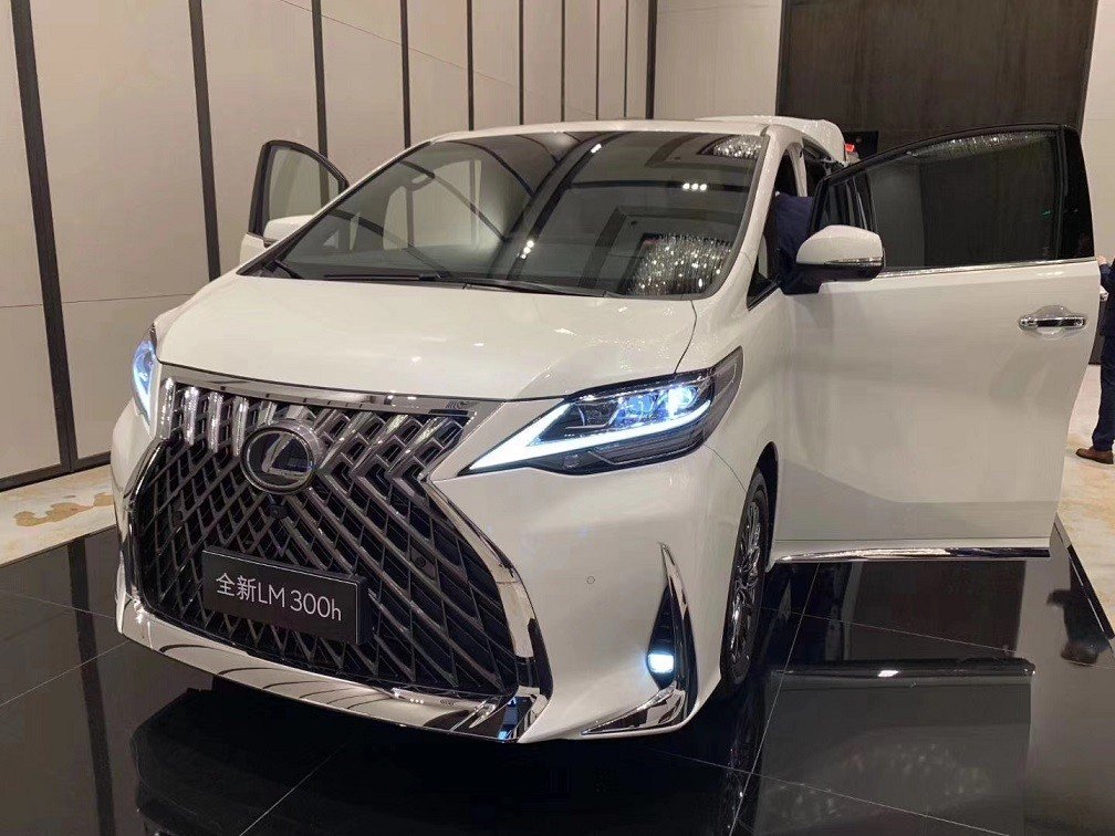 据报道，雷克萨斯LM将于2月24日正式上市销售