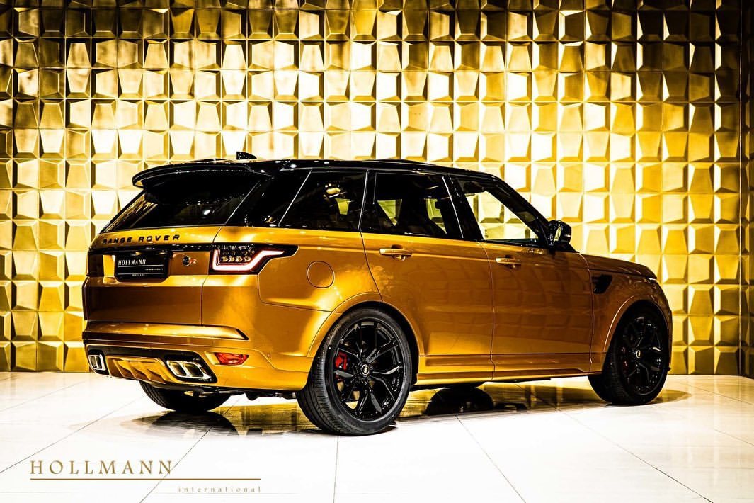 汽车美图赏析：金色路虎揽胜运动版svr