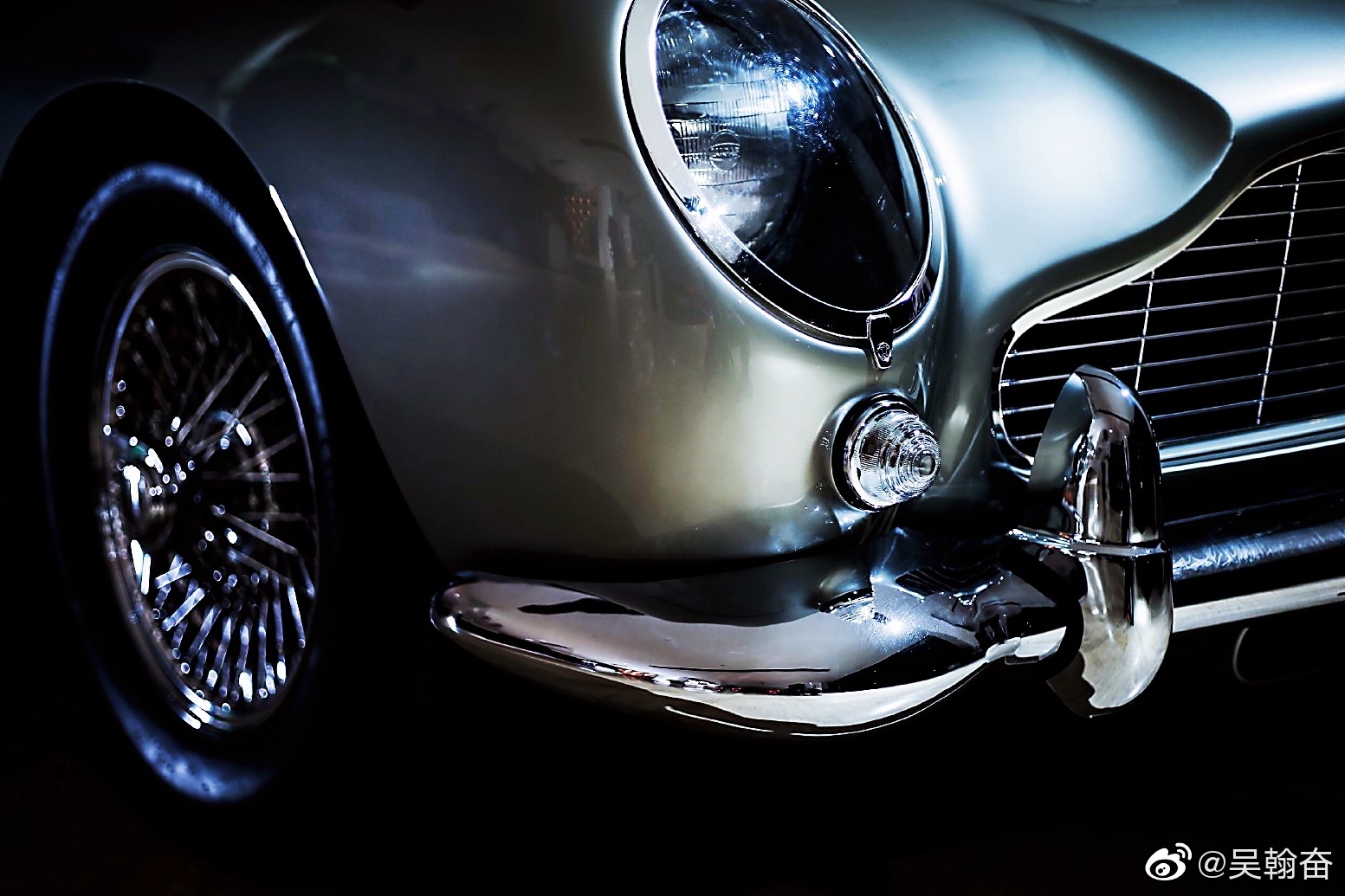 《无暇赴死》007邦德座驾  阿斯顿马丁DB5 跨越时空的美