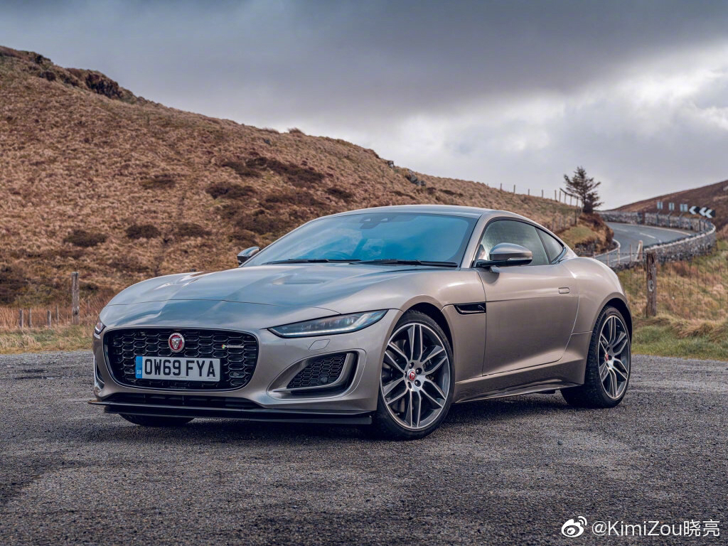 汽车美图：捷豹F-TYPE P450 R-Dynamic