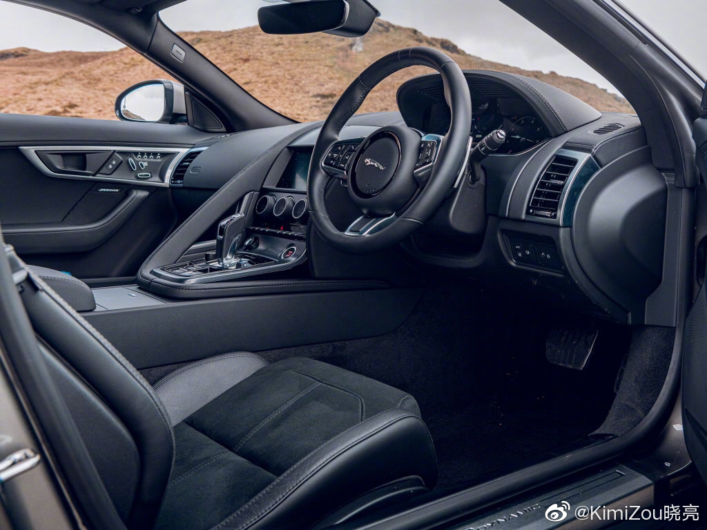 汽车美图：捷豹F-TYPE P450 R-Dynamic