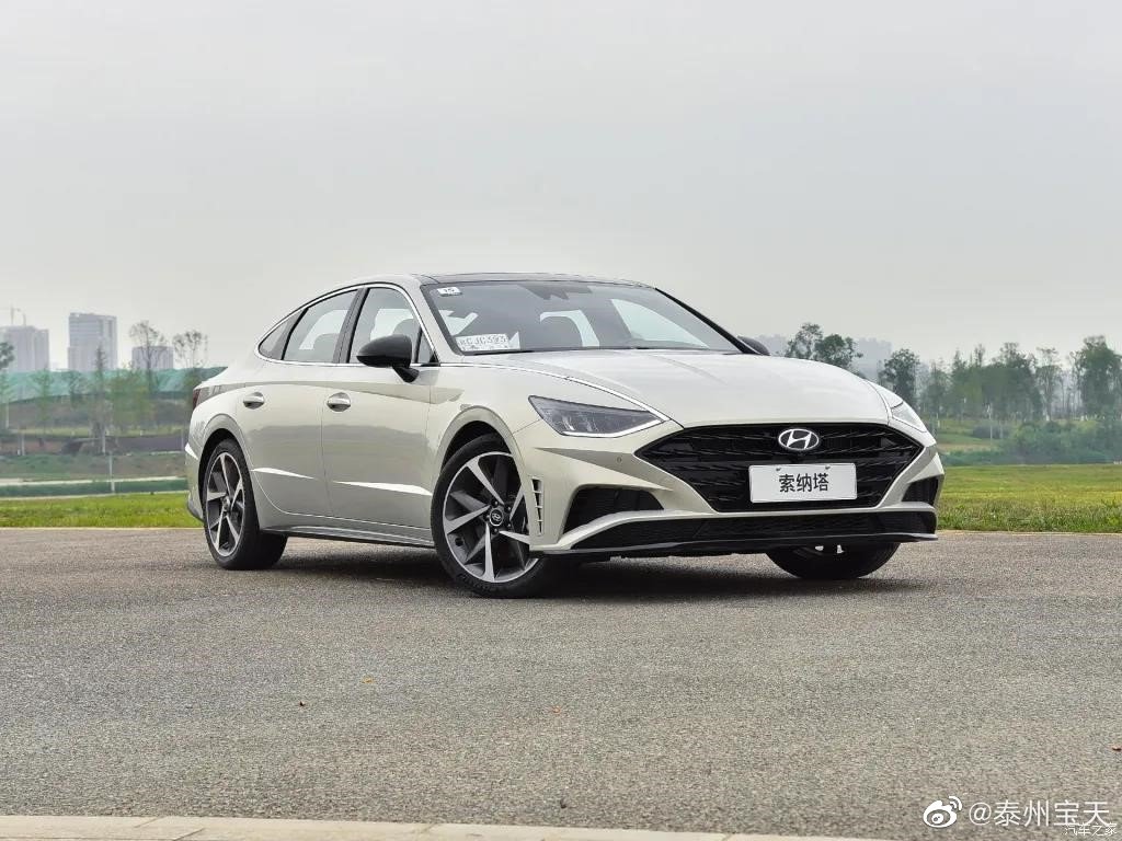 动力不输雅阁，颜值完爆凯美瑞！车长近5米的大车才卖十几万？