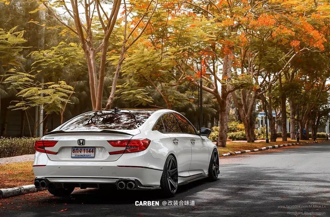 泰Style十代雅阁 碳纤维扰流真的太帅了！ ：alongkorn_mz