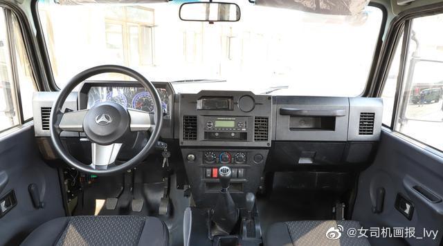 BJ 212，硬派越野SUV，7.77万搭非承载式车身+分时四驱