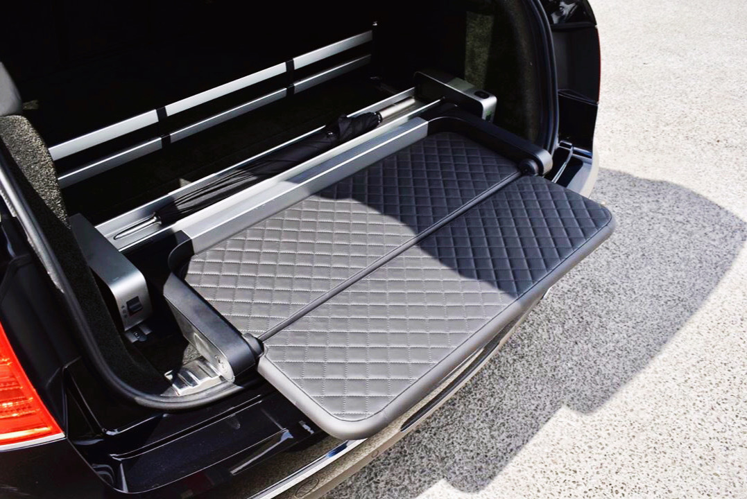 原来bentleybentayga后备箱还可以这样啊