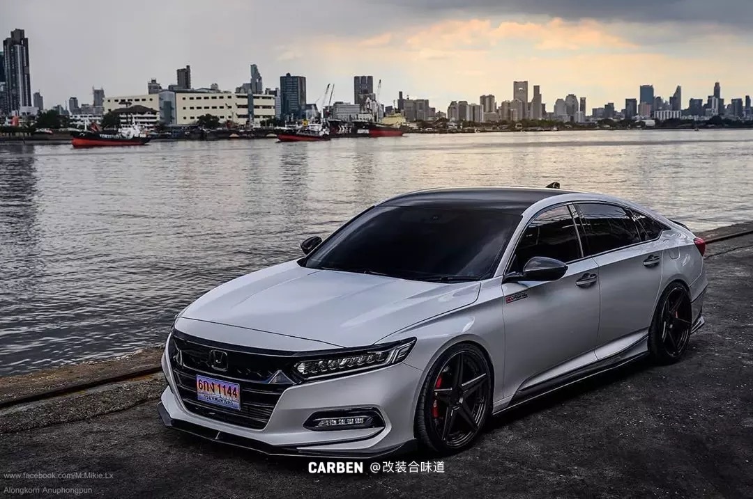 泰Style十代雅阁 碳纤维扰流真的太帅了！ ：alongkorn_mz