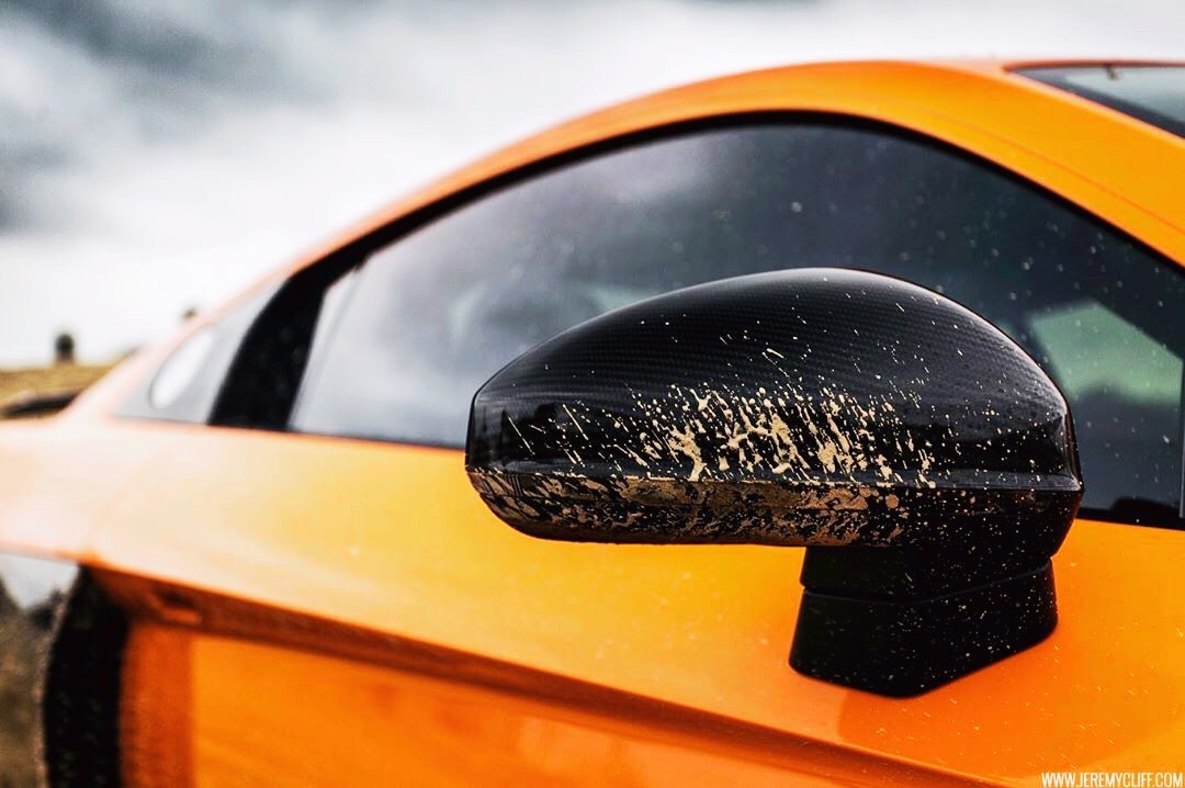 Audi 旗舰跑车，R8 V10大排自吸发动机