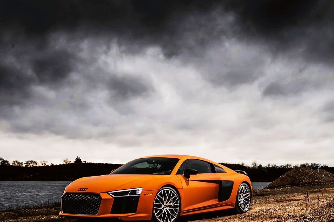 Audi 旗舰跑车，R8 V10大排自吸发动机