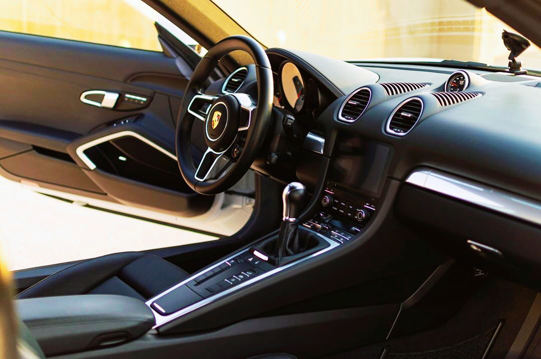 感觉拥有这么一台Porsche 718 Cayman S 足矣！