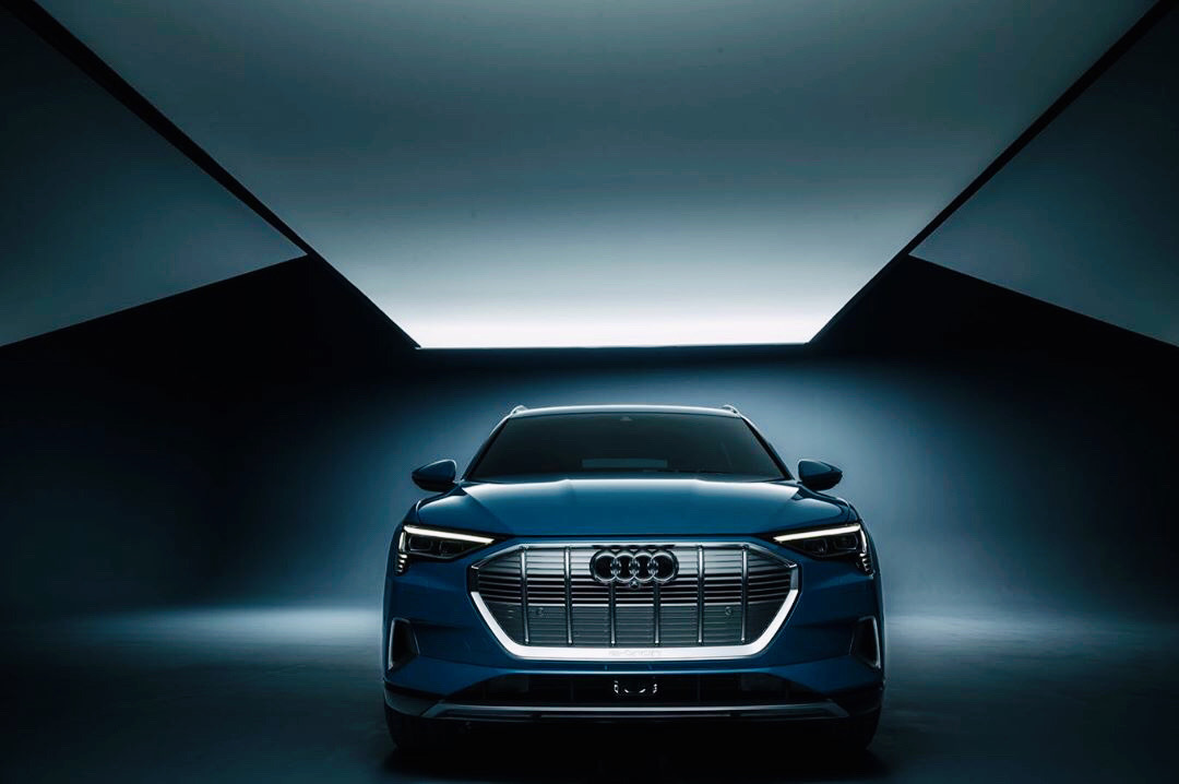 Audi e-tron 亲身体验过，还不错。。。