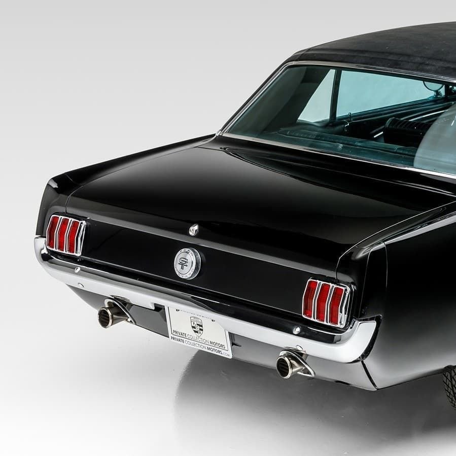 1966年福特Mustang，美国经典V8跑车。