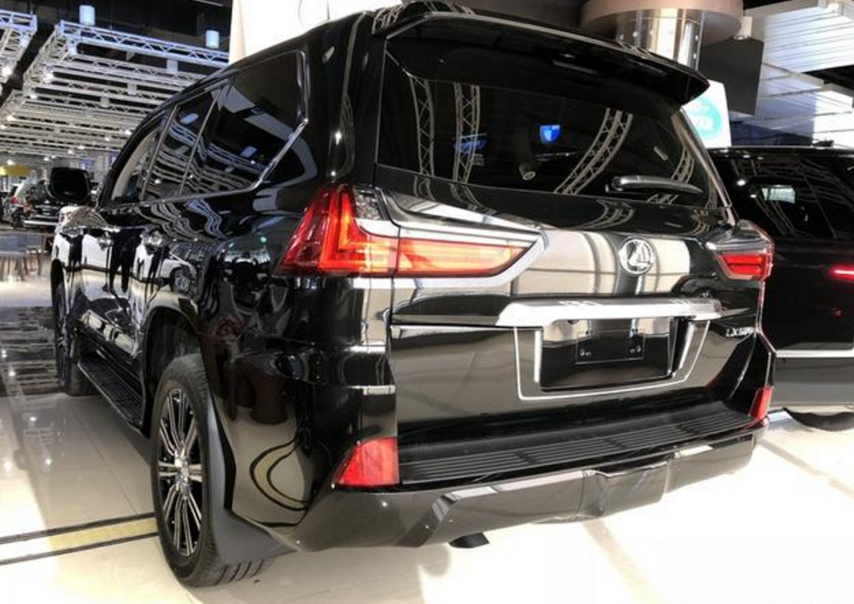 揽胜行政和雷克萨斯LX570到底哪款强