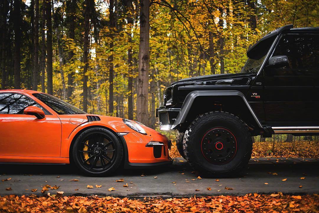 波蛙911 GT3 RS & 大黑G 6X6 Brabus。你更喜欢哪个呢？