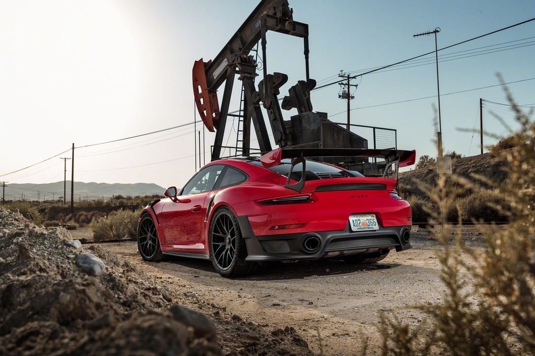 克尔维特和保时捷同画面出现的几率太罕见了！！！