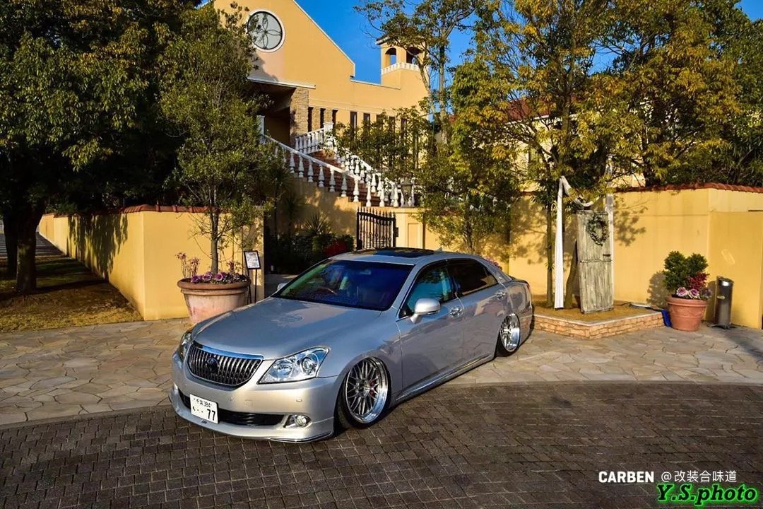 姿态13代丰田皇冠车主insyasumaje77