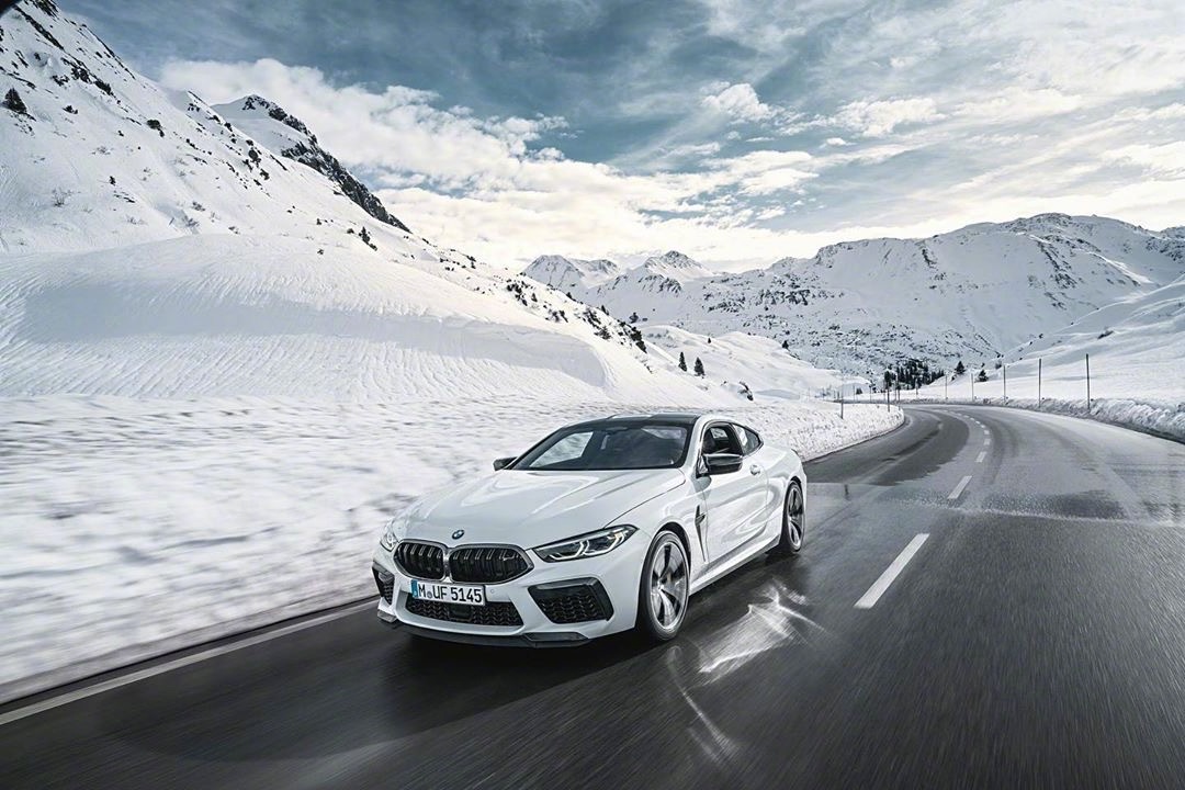 宝马8系四门版和两门版你更喜欢谁？