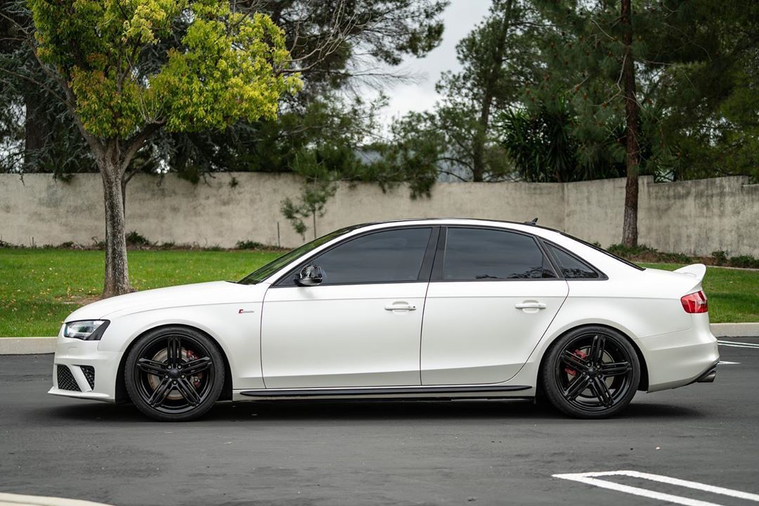 道理我的都懂，为啥这辆2013奥迪S4屁股整那么翘