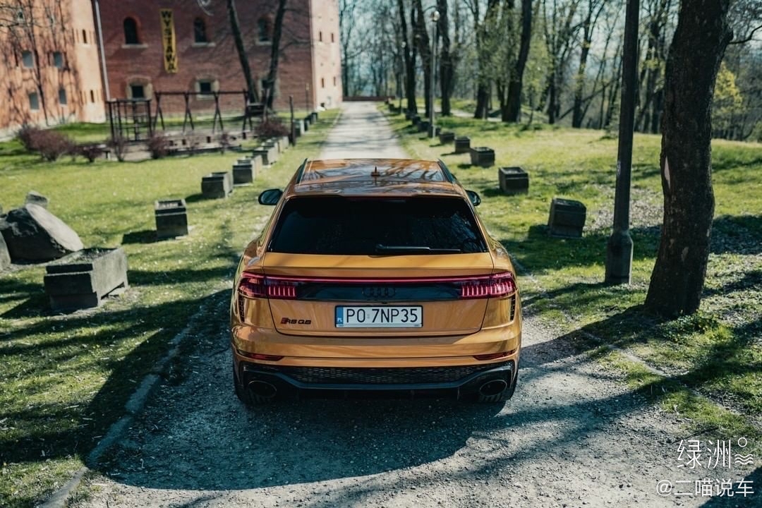 “全新性能王者”，男人的终极座驾 奥迪RS Q8