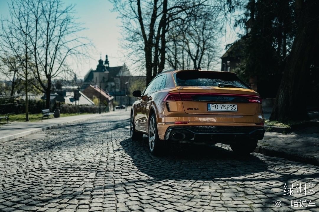 “全新性能王者”，男人的终极座驾 奥迪RS Q8