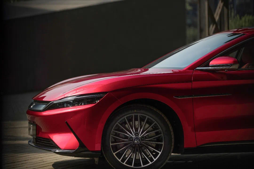 比亚迪汉官图，拍出了惊艳的感觉