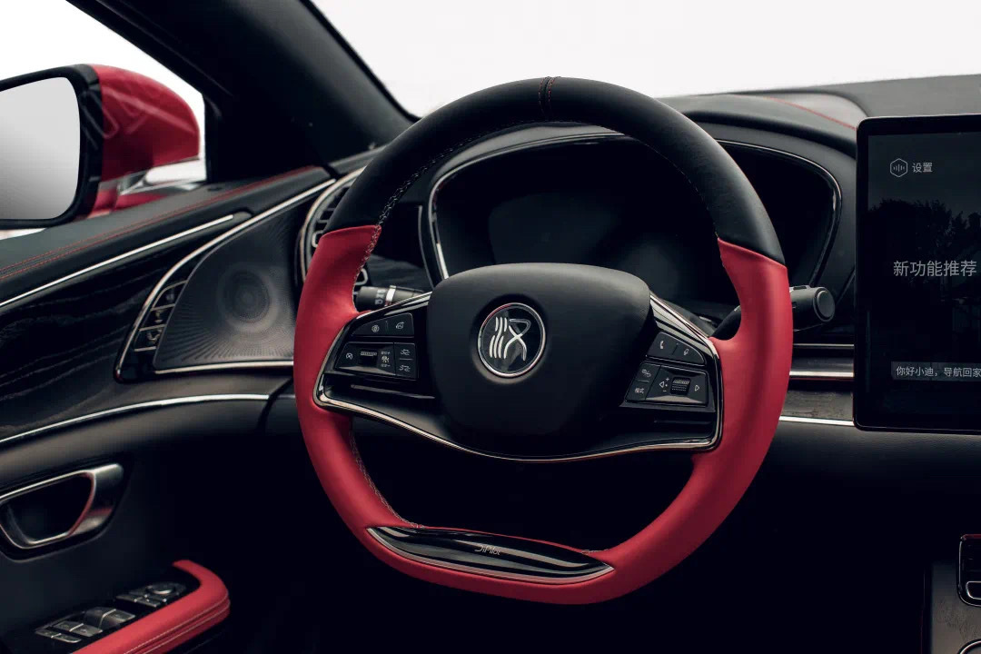 比亚迪汉官图，拍出了惊艳的感觉