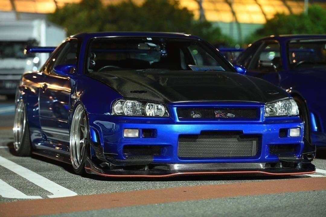 NISSAN GTR R34，一股浓浓的街头竞技风格。