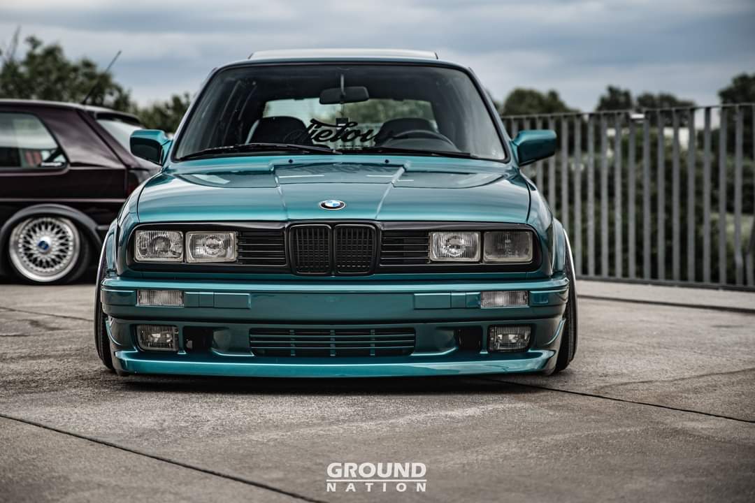 改方灯的宝马e30旅行版是不是比圆灯少了点感觉